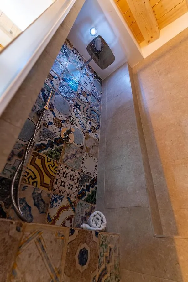 Nocleg ze śniadaniem Bed and Breakfast Khalisah Palermo