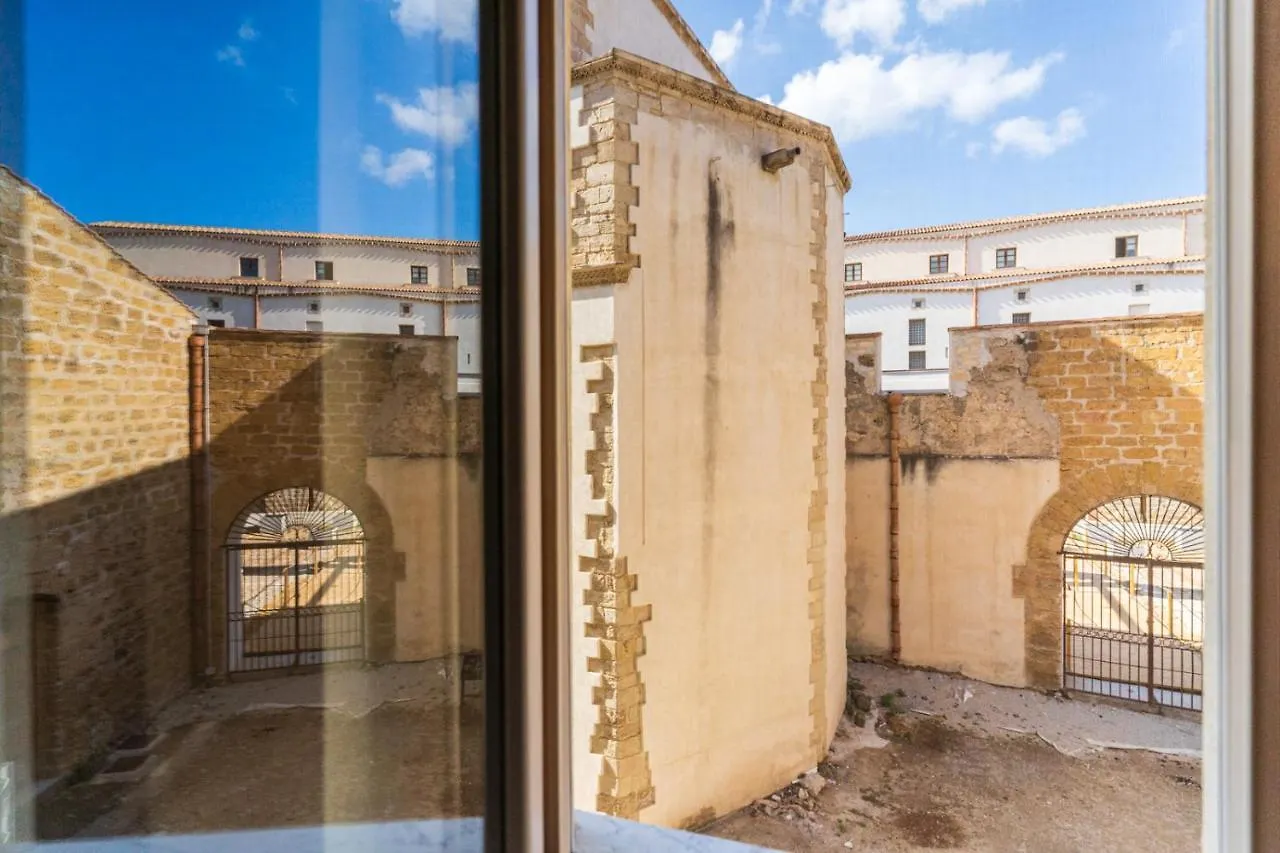 **  Khalisah Bed & Breakfast Palermo Italy